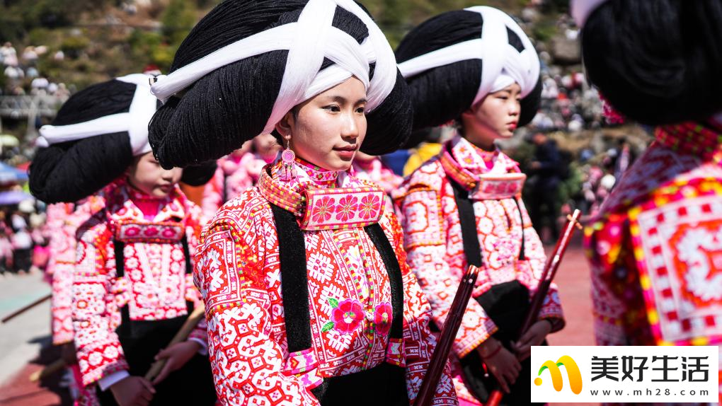 贵州六枝：苗族群众欢庆跳花节(图7)