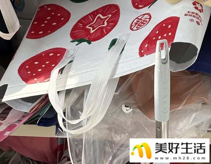 这届年轻人，为啥迷上了“攒破烂”(图1)