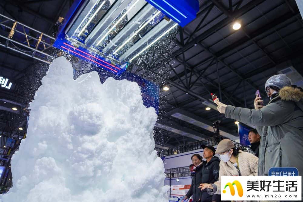 第九届吉林冰雪产业国际博览会开幕(图3) 第九届吉林冰雪产业国际博览会开幕(图3)