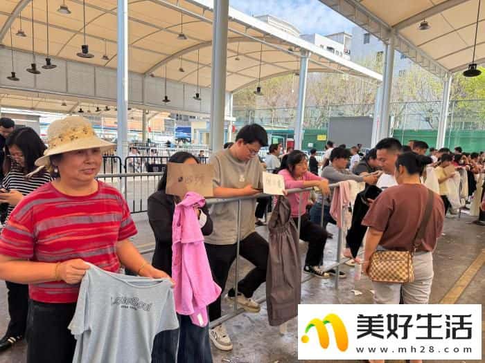 广州“制衣村”迎开年用工潮(图1) 广州“制衣村”迎开年用工潮(图1)