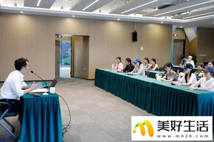 十二生肖,不止于生灵——西湖艺术史论坛解密生肖背后的万物形态与传统美学(图6) 十二生肖,不止于生灵——西湖艺术史论坛解密生肖背后的万物形态与传统美学(图6)